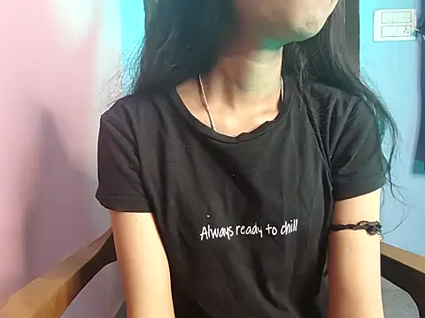 Maira 00 online show from 12/16/25, 06:50