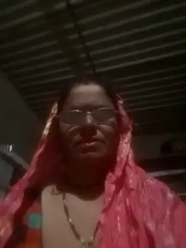 Pinki rajak online show from 04/15/26, 07:51