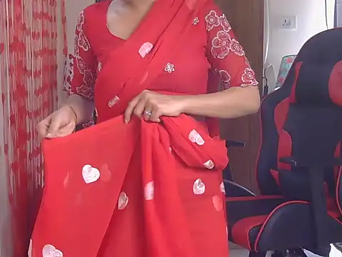 Shy nivi online show from 02/24/26, 05:41