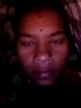 Snapshot of swartilodhi123 chatting on 12/17/25, 02:44 swartilodhi123 online show from 12/17/25, 02:44