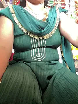 Snapshot of cute_mahi001 chatting on 06/01/26, 05:40 cute mahi001 online show from 06/01/26, 05:40