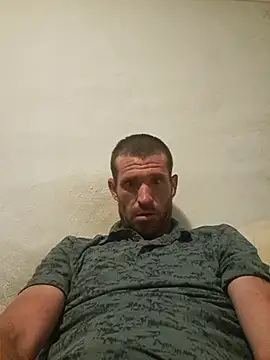 Snapshot of Good1Good4 chatting on 12/17/25, 02:05 Good1Good4 online show from 12/17/25, 02:05