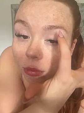 Snapshot of AnnieAinsx chatting on 04/03/26, 09:49 AnnieAinsx online show from 04/03/26, 09:49