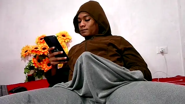 SantiMiller online show from 12/19/25, 07:05