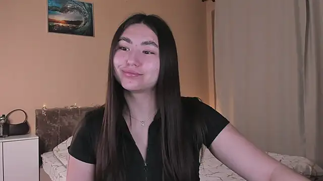 Snapshot of pink_dove chatting on 12/15/25, 10:32 pink dove online show from 12/15/25, 10:32