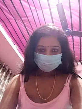 Snapshot of riyankabiswas201 chatting on 12/18/25, 06:07 riyankabiswas201 online show from 12/18/25, 06:07