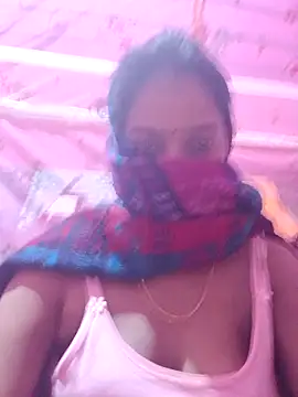 Snapshot of riyankabiswas201 chatting on 12/14/25, 06:02 riyankabiswas201 online show from 12/14/25, 06:02