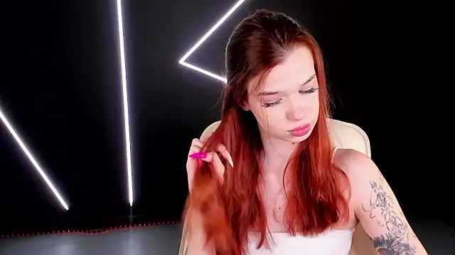 Snapshot of mimisweeet chatting on 12/19/25, 04:16 mimisweeet online show from 12/19/25, 04:16