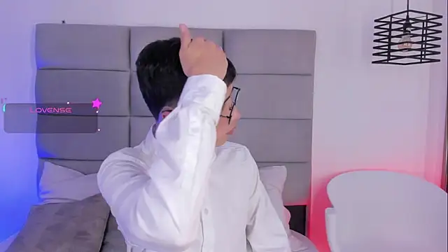 JoshClaarktt online show from 04/10/26, 04:08