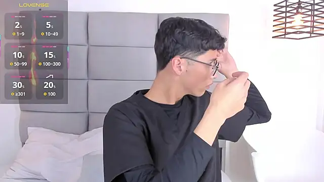 JoshClaarktt online show from 02/17/26, 03:59