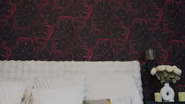 Leena C online show from 05/19/26, 01:18