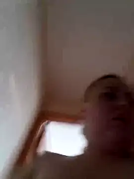 Momm Lolaa online show from 12/22/25, 10:59