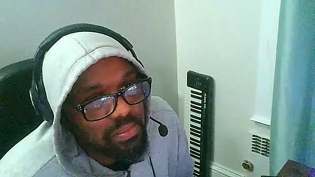 MrUnintentional online show from 12/20/25, 02:47