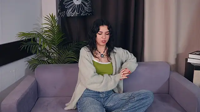 OdetteWitschi online show from 12/15/25, 01:17