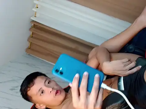 ur twinkKirk6969 online show from 05/27/26, 04:58