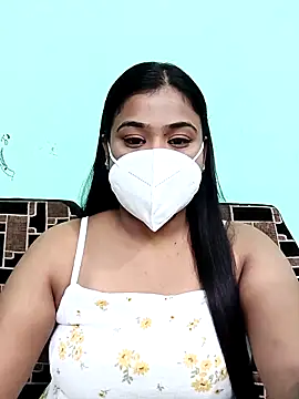 Snapshot of Tamil_Anushka chatting on 04/22/26, 04:14 Tamil Anushka online show from 04/22/26, 04:14