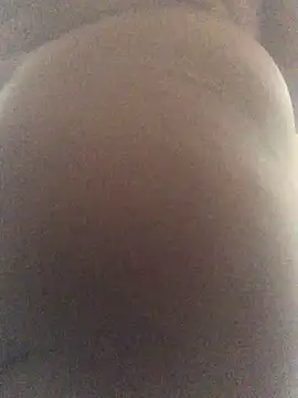 pearlavih25 la online show from 12/15/25, 12:11