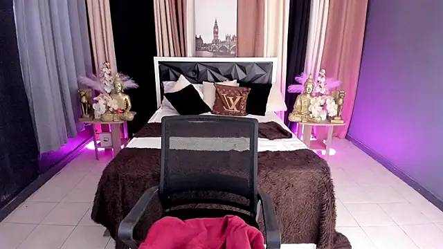 LustfulTrans online show from 07/07/26, 06:11