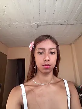 Snapshot of FOXXX_BABY chatting on 12/18/25, 01:48 FOXXX BABY online show from 12/18/25, 01:48