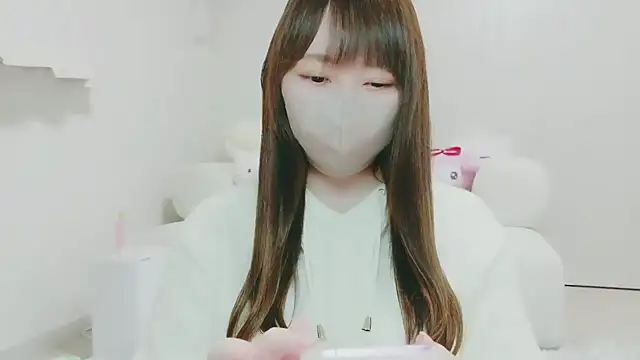 yuyuchan   online show from 01/16/26, 11:03