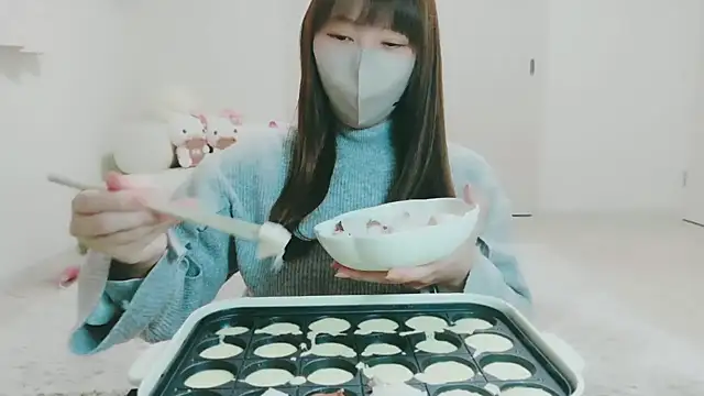 yuyuchan   online show from 01/19/26, 11:58