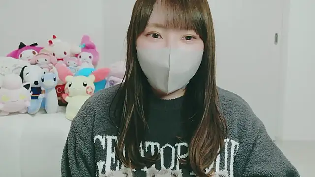 yuyuchan   online show from 04/12/26, 10:07