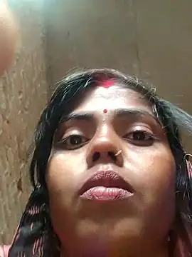 Snapshot of Soniya5533 chatting on 12/19/25, 05:10 Soniya5533 online show from 12/19/25, 05:10