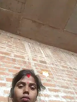 Snapshot of Soniya5533 chatting on 12/15/25, 05:46 Soniya5533 online show from 12/15/25, 05:46