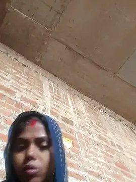 Snapshot of Soniya5533 chatting on 12/16/25, 06:28 Soniya5533 online show from 12/16/25, 06:28