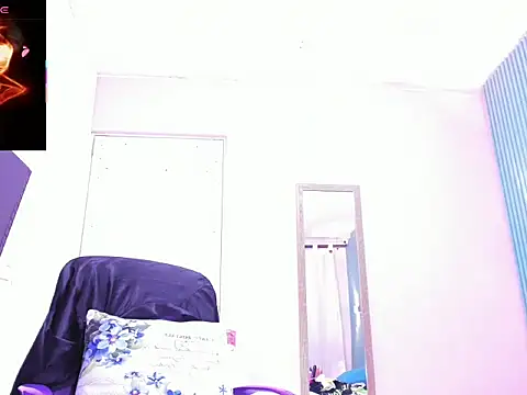 Kittymoretti online show from 12/23/25, 04:56