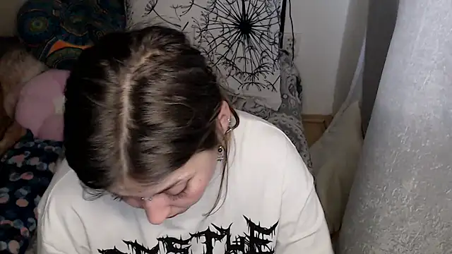 AlienforTwenty online show from 04/20/26, 02:51