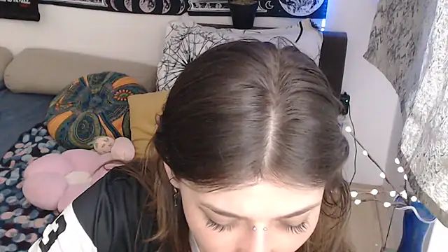 AlienforTwenty online show from 03/21/26, 09:25