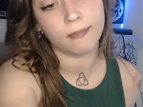 AlienforTwenty online show from 02/11/26, 01:44