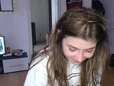 AlienforTwenty online show from 12/21/25, 09:33