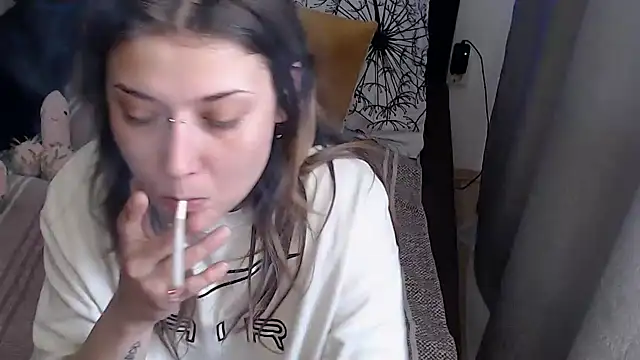 AlienforTwenty online show from 04/27/26, 09:29