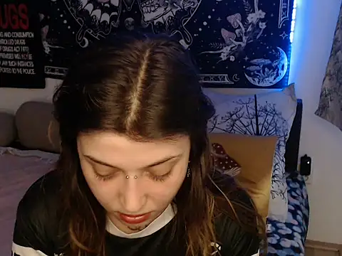 AlienforTwenty online show from 02/10/26, 02:38