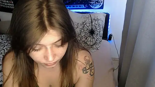 AlienforTwenty online show from 07/25/26, 09:06
