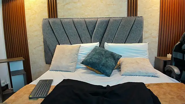 Ying min online show from 12/22/25, 09:04