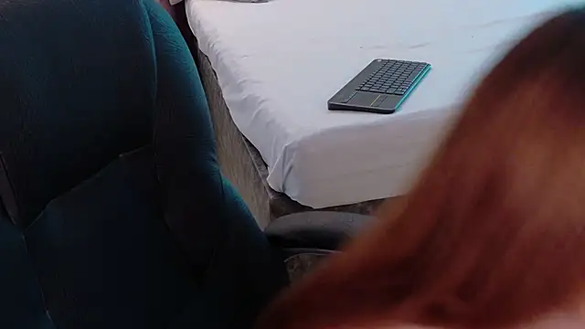 danielamilles online show from 02/09/26, 12:52