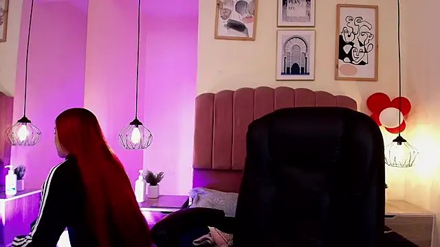 Celestee15  online show from 04/15/26, 11:16