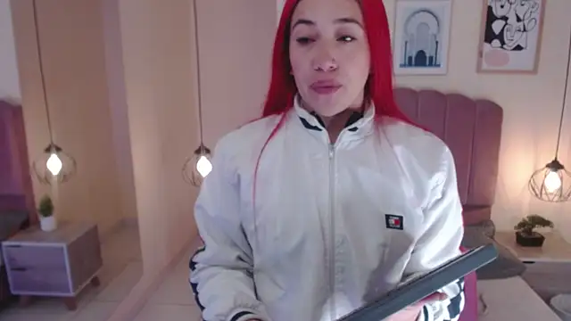 Snapshot of Celestee15_ chatting on 12/17/25, 11:26 Celestee15 online show from 12/17/25, 11:26