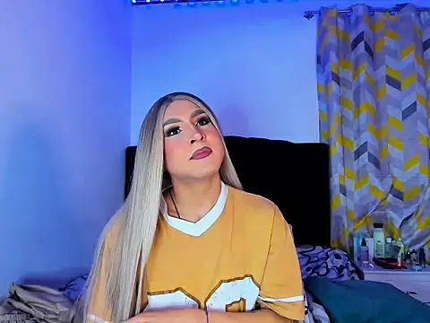 georgiina giio online show from 12/22/25, 10:54