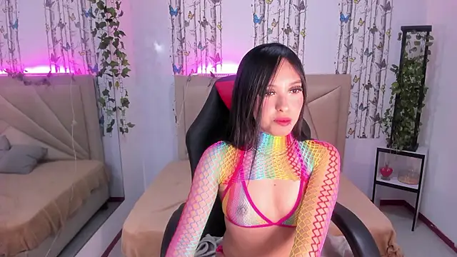 valeria dark  online show from 03/24/26, 08:09