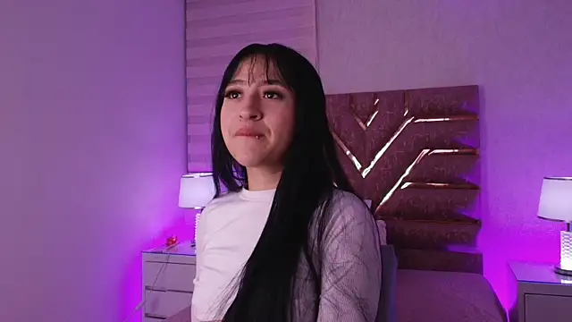 sofia go  online show from 04/08/26, 11:55