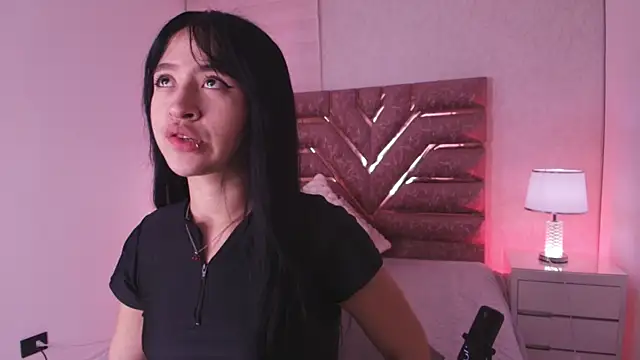 sofia go  online show from 04/18/26, 11:56