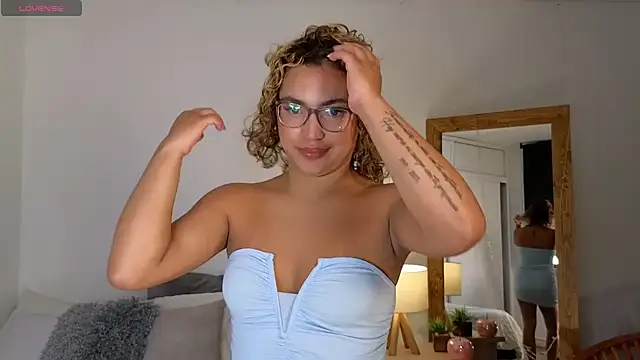 Grecia Miller  online show from 03/03/26, 12:12