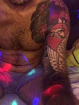 Snapshot of Nenelarge69 chatting on 12/20/25, 07:44 Nenelarge69 online show from 12/20/25, 07:44