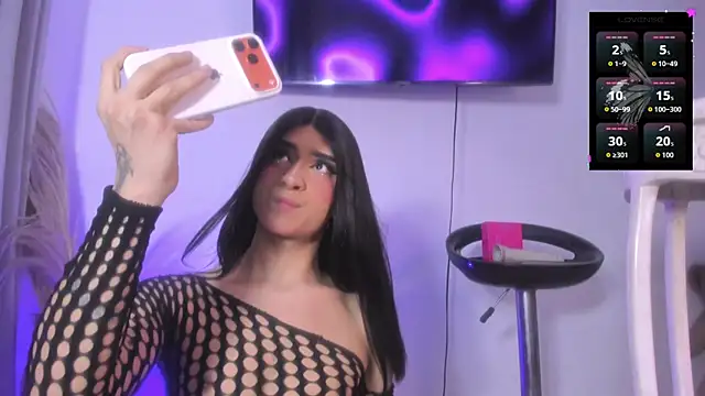 Camila saaenz online show from 06/04/26, 05:34