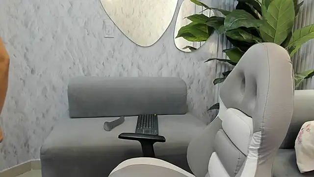 goodgirl22   online show from 12/20/25, 09:39