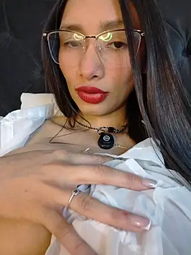 evangelineroos online show from 04/26/26, 02:25